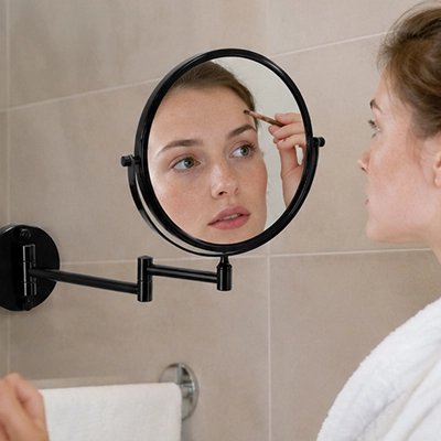 Miroir grossissant